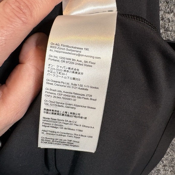 On Cloud Run Studio Dress Size M Black NWT - Picture 8 of 16